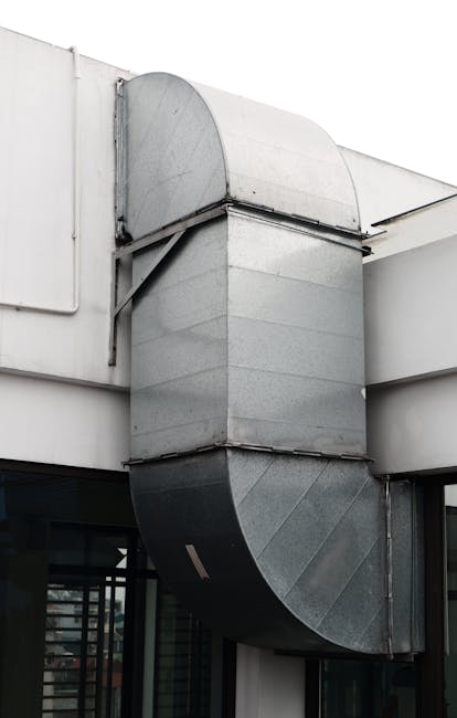 Vidaus vėdinimo įrangos ir ortakių vaizdas modernizuojamame būste